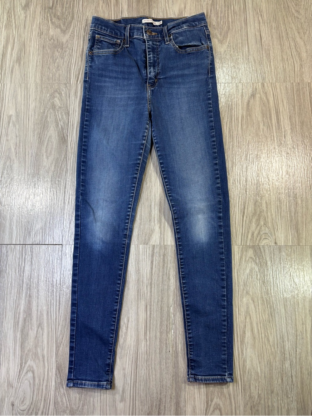 Levi's Jeans Women’s 29x28 Blue Mile High Super Skinny Fray Medium Wash Denim